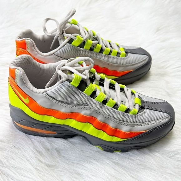 🎉HP🎊Nike Air Max 95 GS 'Vast Grey Volt' Sneakers - Picture 5 of 11